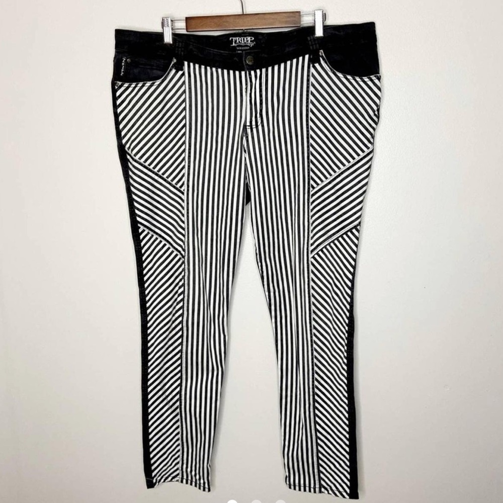 Tripp NYC Size 22 Black & White Striped Patchwork Skinny Jeans
